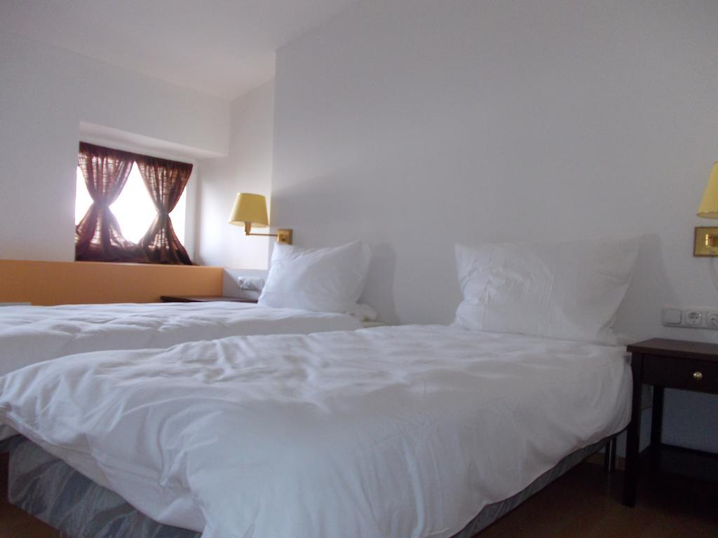Hotel Im Bahnhof Пассау Номер фото